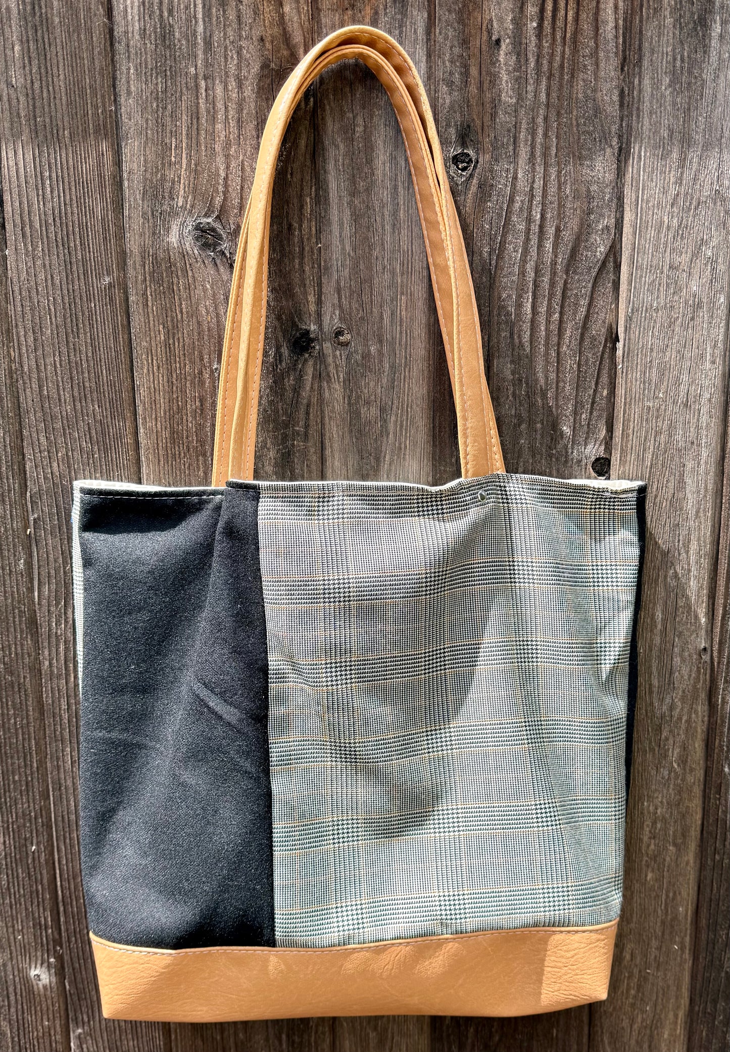 Basset Hound Tote Bag
