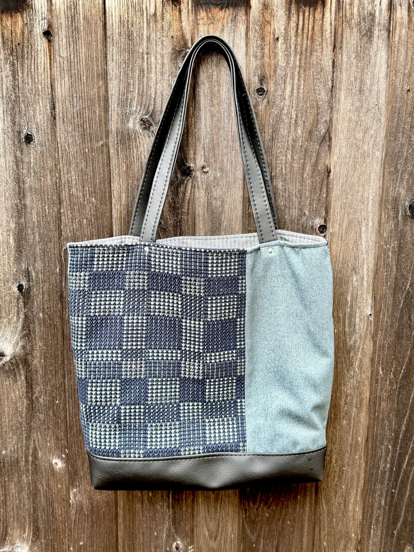 White Labrador Tote Bag